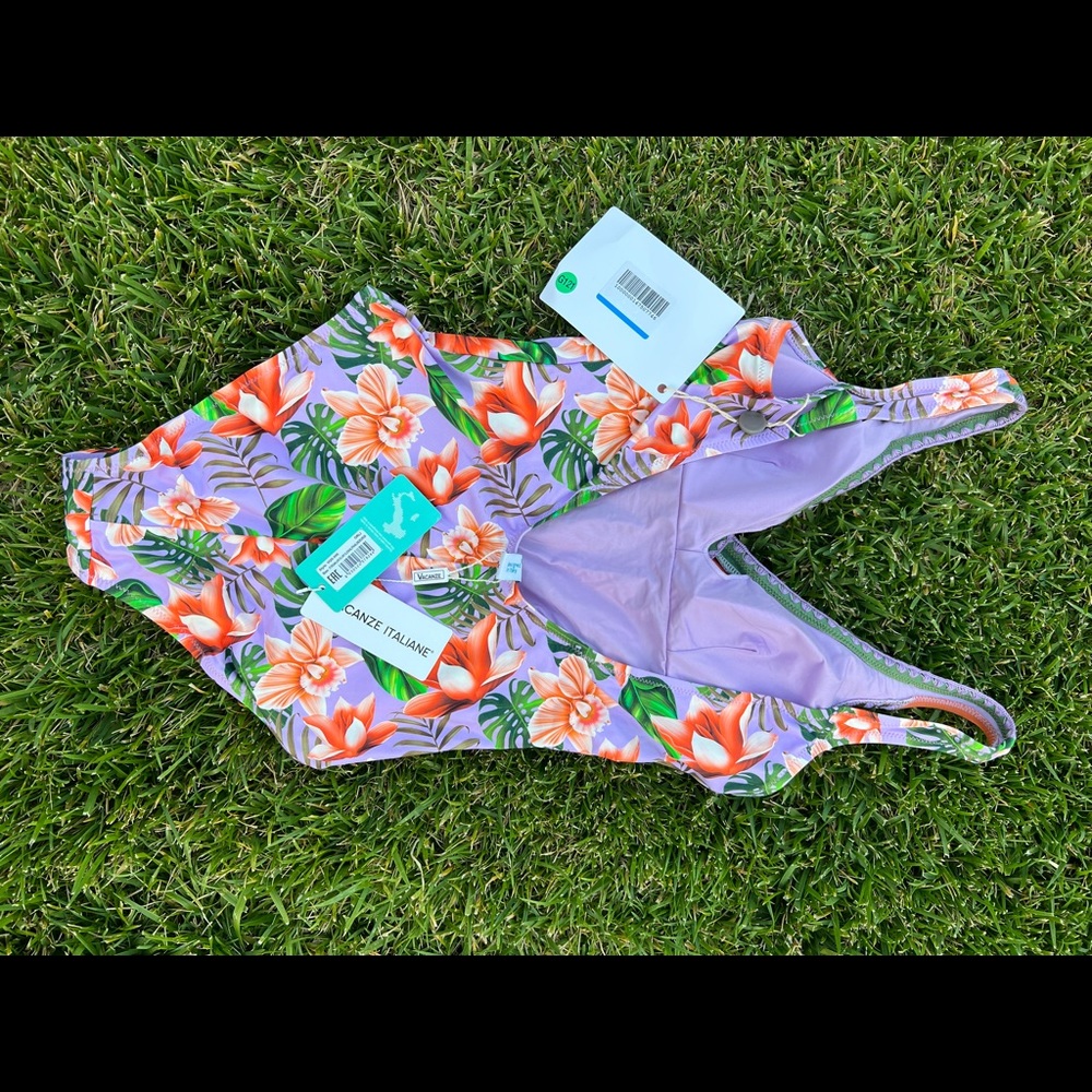 Vacanze Italian swimming suit. Brand New, NEVER worn!!! Gorgeous and luxurious - Picture 6 of 8